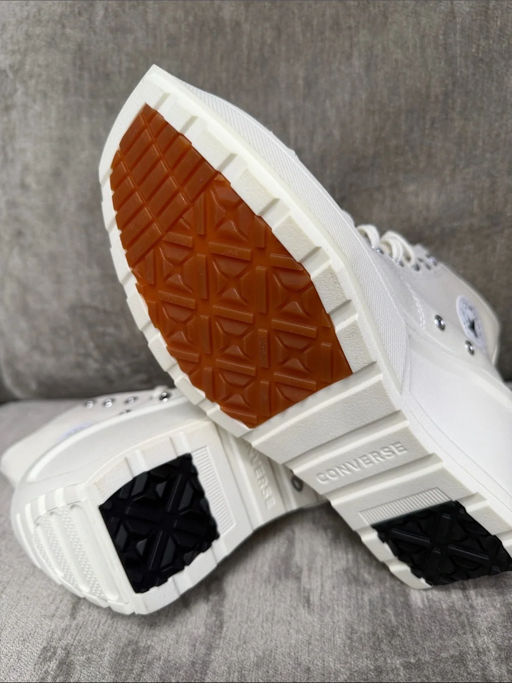 Women’s High-Top Platform Sneakers - Cream Lace-Up Converse All Stars Wedge Sz 9